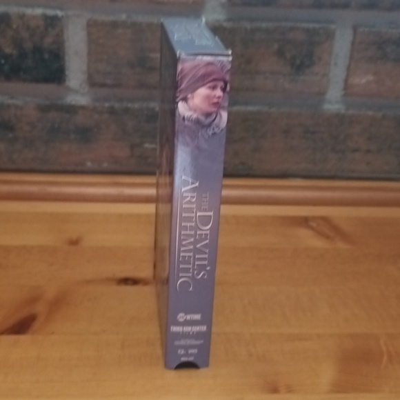 6/$15 The devil's arithmetic VHS videotape - Picture 4 of 7